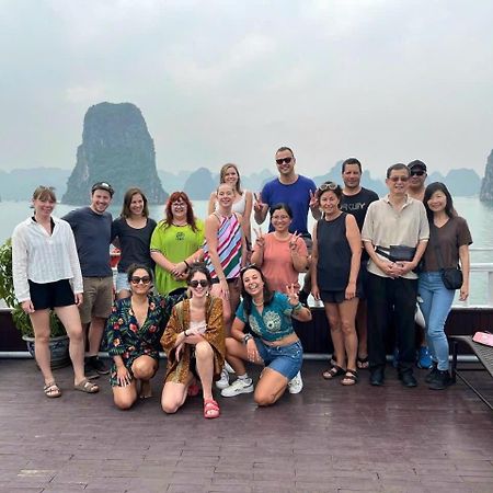 De Charm Ha Long Hotel Exteriör bild